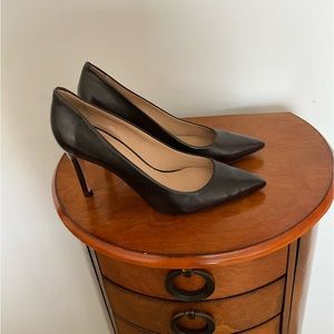 Beautiful Antonio Melani 4in Pump